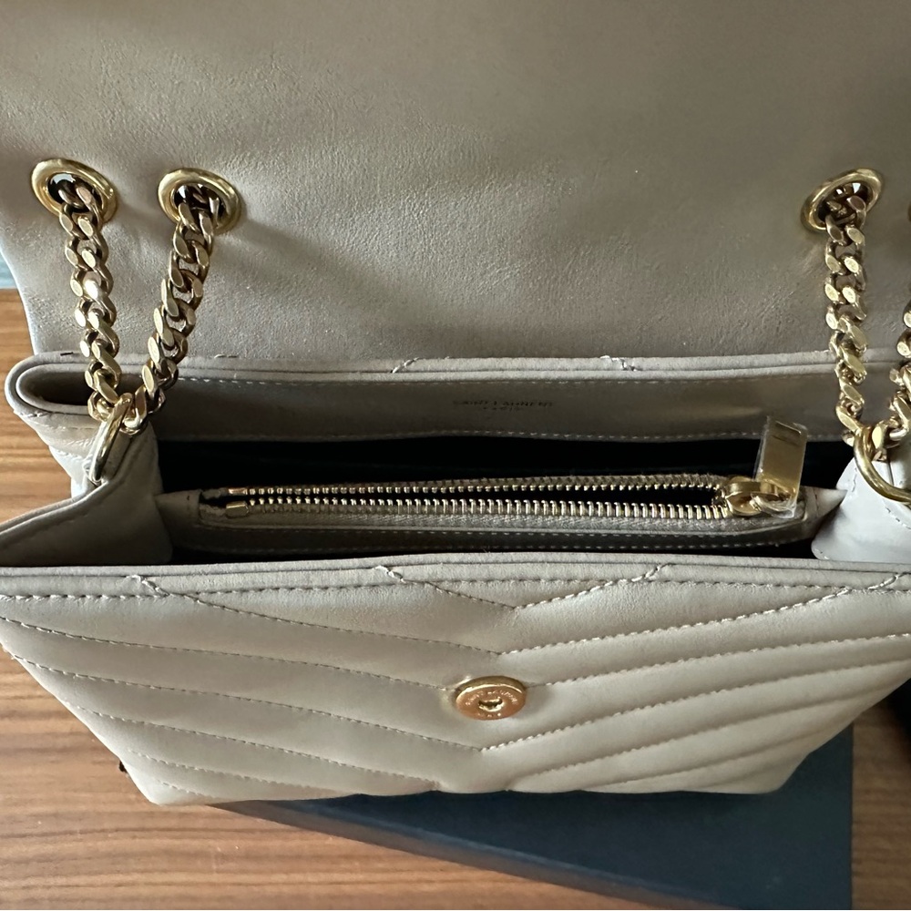 AUTHENTIC Small Saint Laurent Lou Lou Purse from Paris - Picture 8 of 15
